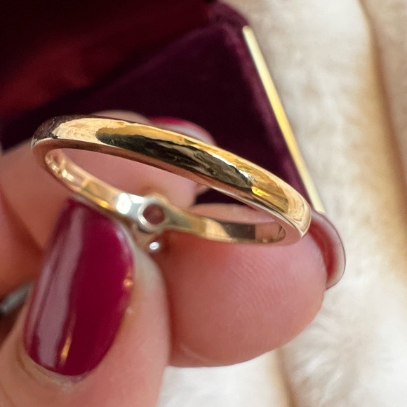 10k gold and white sapphire ring - Picture 4 of 11